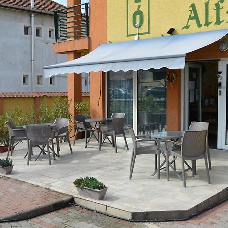Alfred Panzio Bed and Breakfast Boedapest Buitenkant foto