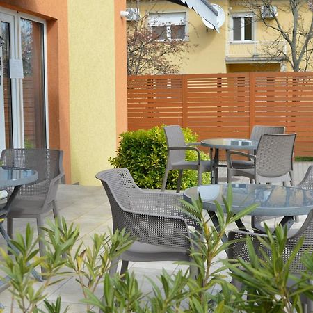Alfred Panzio Bed and Breakfast Boedapest Buitenkant foto