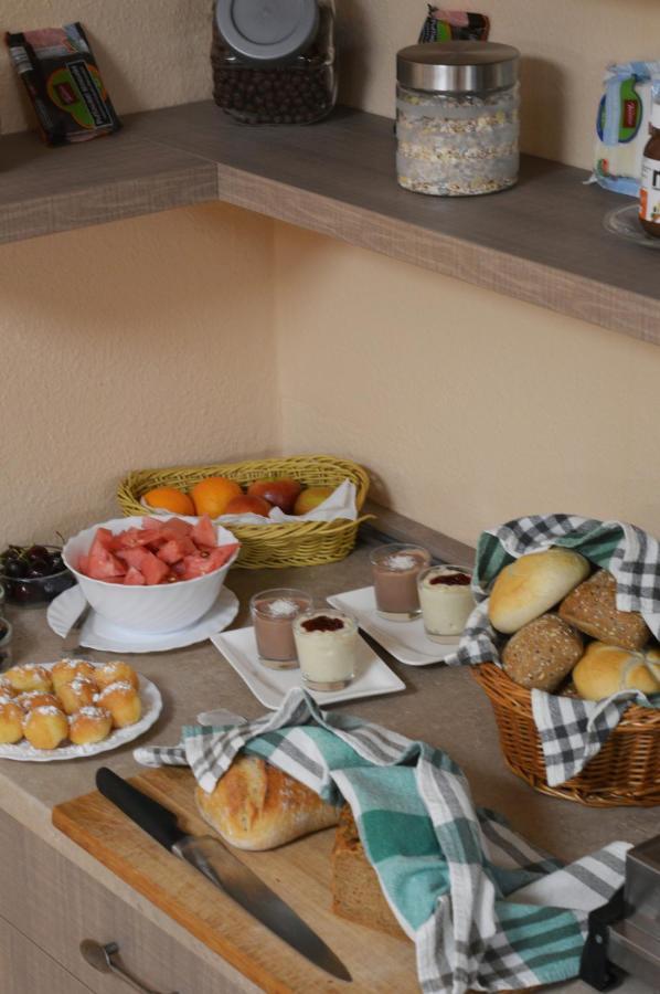 Alfred Panzio Bed and Breakfast Boedapest Buitenkant foto