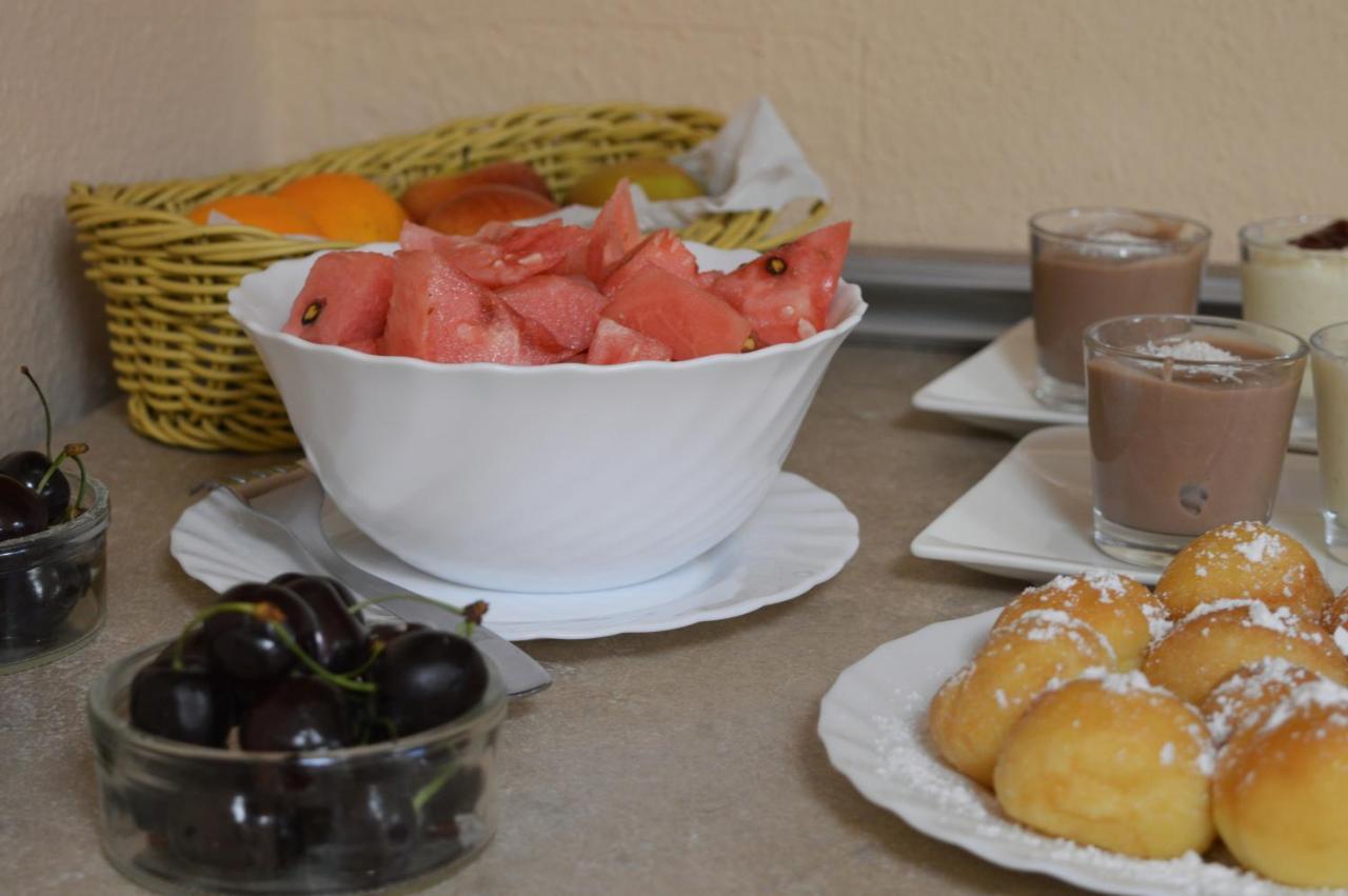 Alfred Panzio Bed and Breakfast Boedapest Buitenkant foto