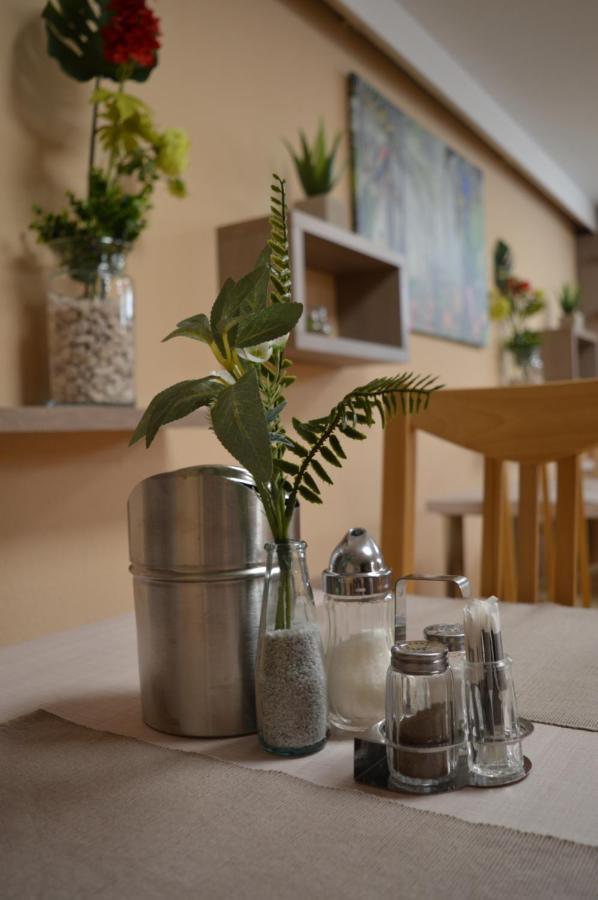 Alfred Panzio Bed and Breakfast Boedapest Buitenkant foto