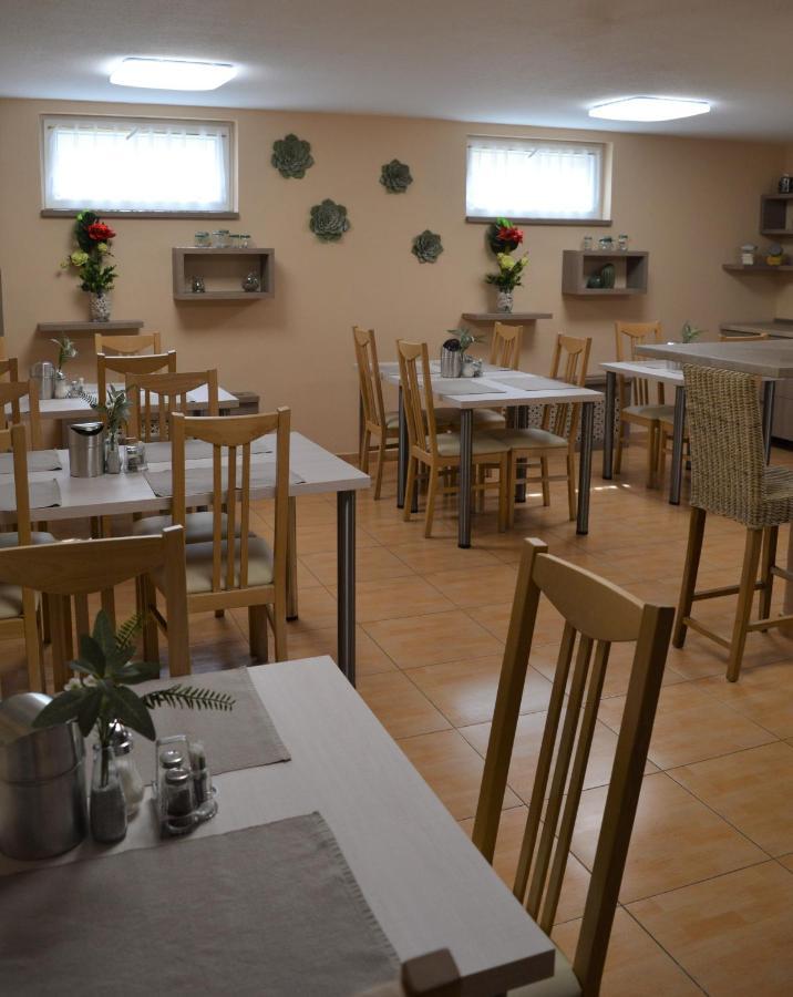 Alfred Panzio Bed and Breakfast Boedapest Buitenkant foto